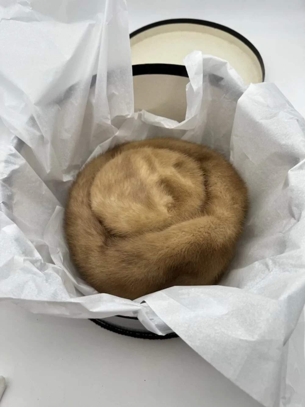 Vintage Mink Fur Hat with Original Box, FORECAST Kaufmann's Pittsburgh EUC
